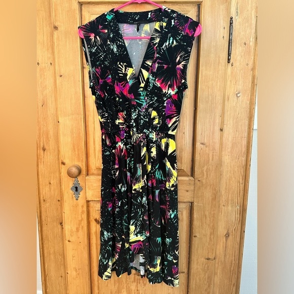 BCBG MaxAzria Tropical Sleeveless Dress - Size XS Worn Once - Picture 1 of 12